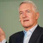 Bitcoin recovery at risk as tariff tensions, policy delays hurt sentiment